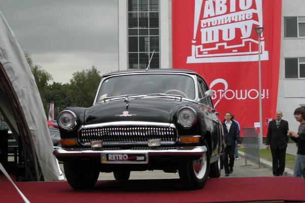 На Столичном Автошоу предложат автомобили, руку и сердце