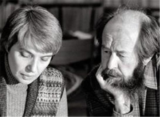 Нобелевский лауреат Солженицын был стукачом НКВД?