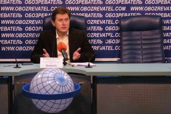 Яценюк ушел, чтобы следом за ним ушла Тимошенко