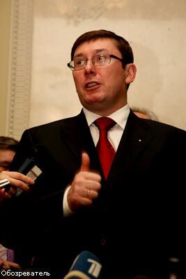 Парадные позы: Луценко против Литвина