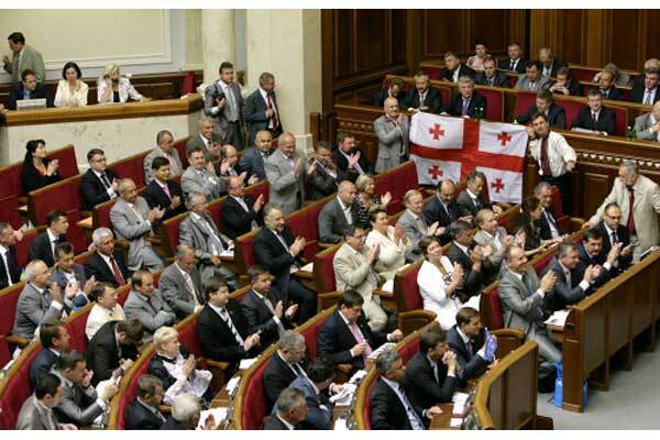 Фракция НУ-НС вышла из коалиции