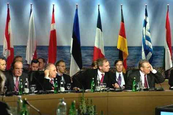 Лавров: вступление Украины в НАТО приведет к кризису