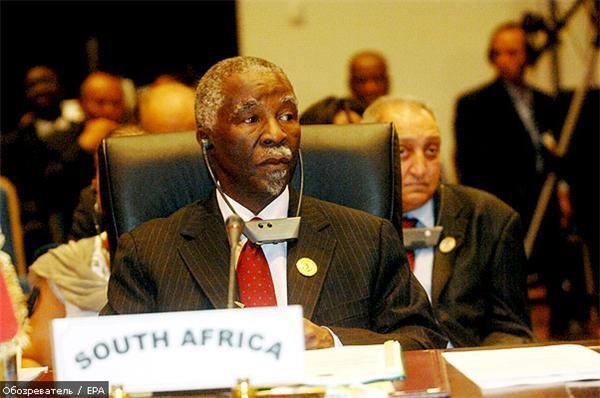 ЮАР остался без президента