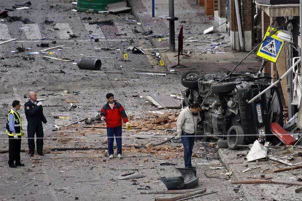 На севере Испании террористы взорвали три бомбы, есть жертвы