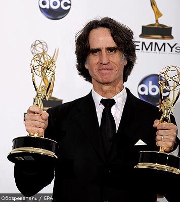 В Лос-Анджелесе вручили Emmy