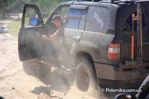 Виктор Янукович-младший покорил Байкал. ФОТО