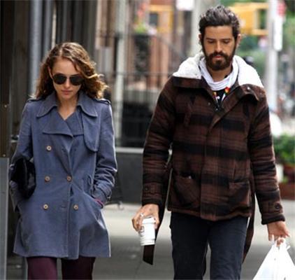 Натали Портман снова одинока