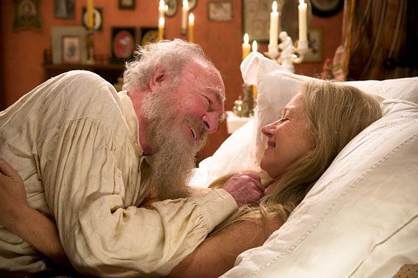 В постели со Львом Толстым - первые кадры