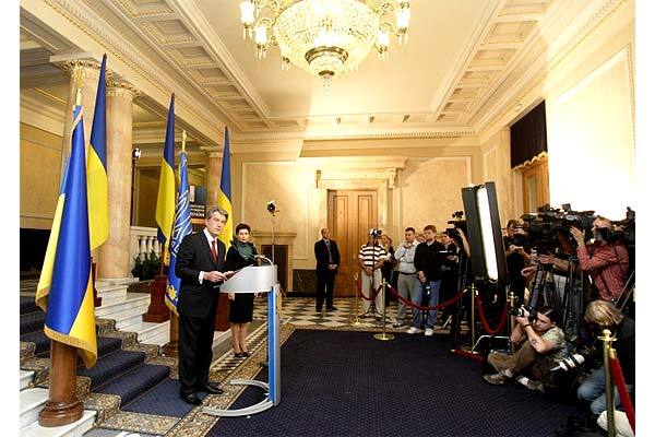 БЮТ: Ющенко начал предвыборную гонку