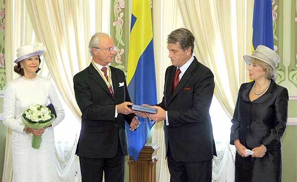 Чета Ющенко встретилась со шведской королевской семьей