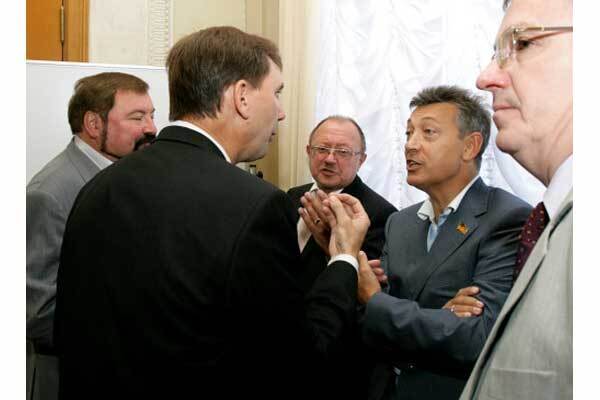 НУ-НС объявила бойкот парламенту