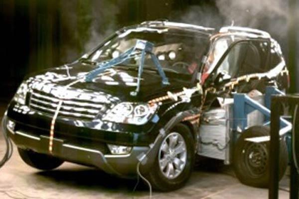 Kia Borrego получил пять звезд за безопасность