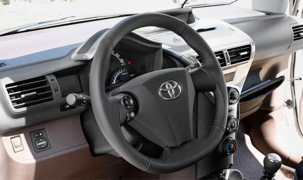 Toyota iQ появится в продаже в начале 2009 года