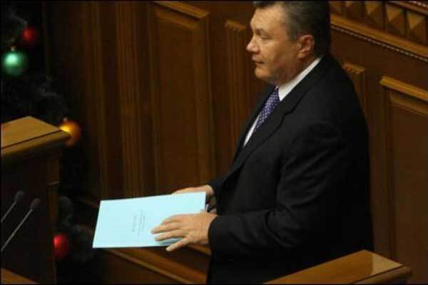 «Проффесор» Янукович не умеет писать на украинском. ФОТО