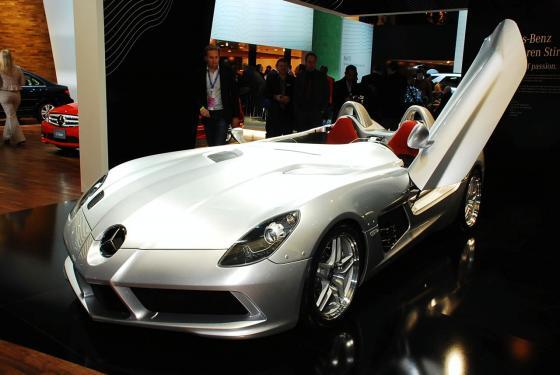 Mercedes McLaren SLR Stirling Moss прогремел в Детройте