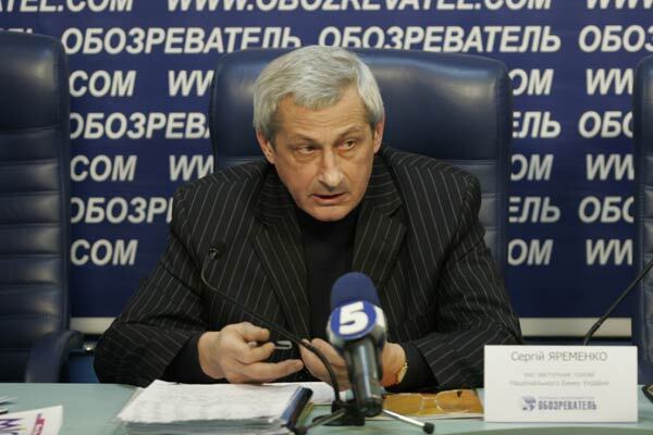 Ющенко крышует Стельмаха – экономика превращается в кладбище