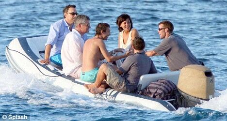 Лили Аллен жирует на яхте с миллионером