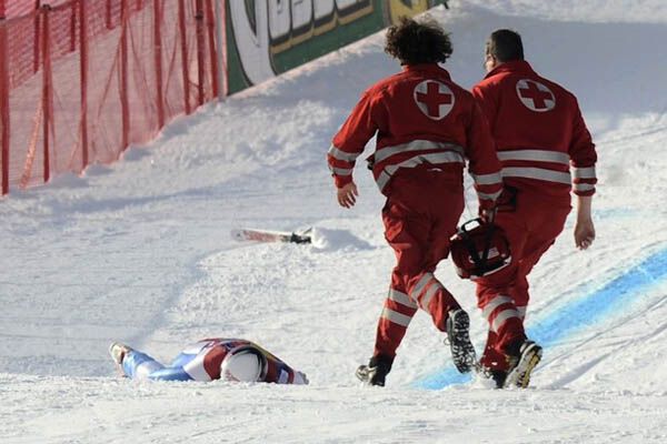 Ужасное падение знаменитого горнолыжника (видео)