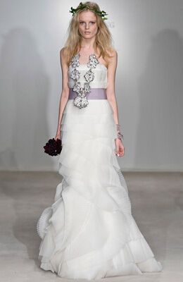 Найкрасивіші і модні весільні сукні 2009