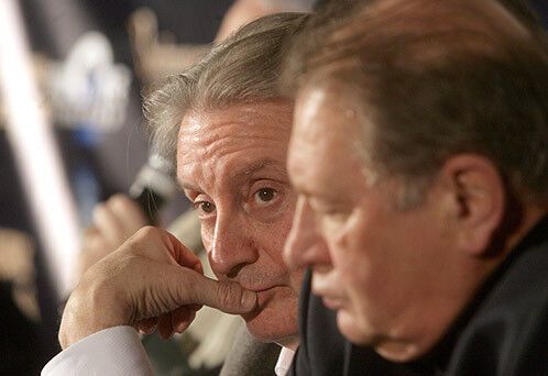 Постаревшие "мушкетеры" собрались порадоваться