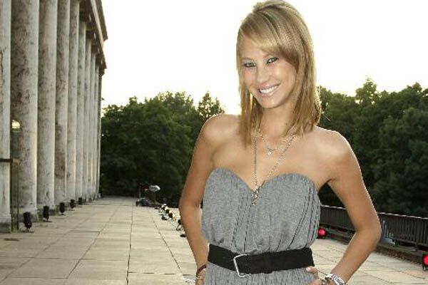 Лука Тони встречается с экс-невестой Беккера (фото) 