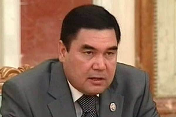 Президент Туркмении недоволен министром связи