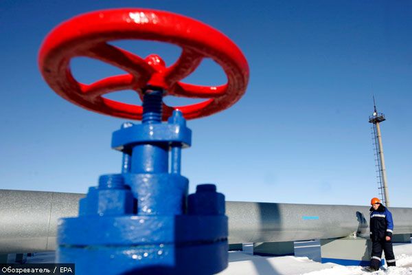 " Газпром" шантажує Польщу