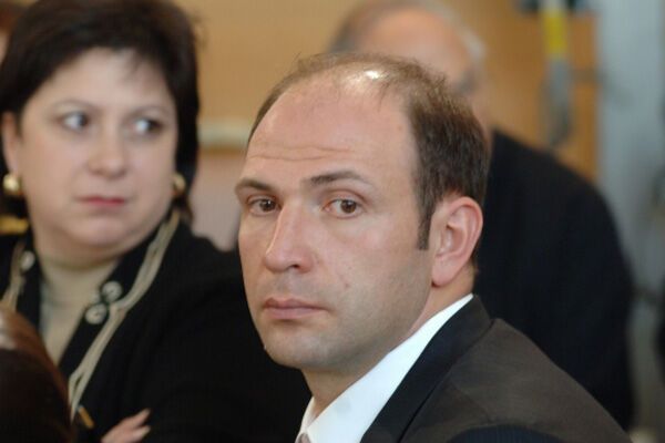 Українцям радять терміново купувати житло