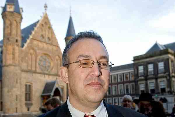 Мусульманина обрали мером Роттердама