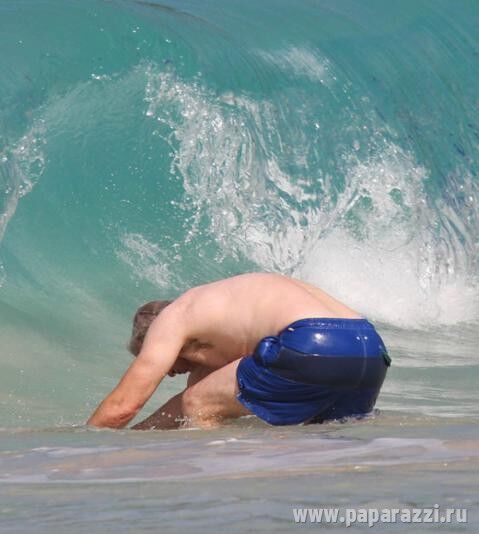 Ричарда Гира накрыло волной