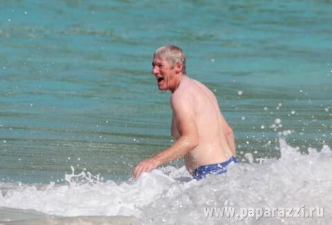 Ричарда Гира накрыло волной