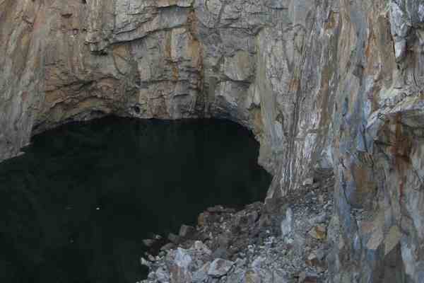 Китай формує стратегічні запаси копалин