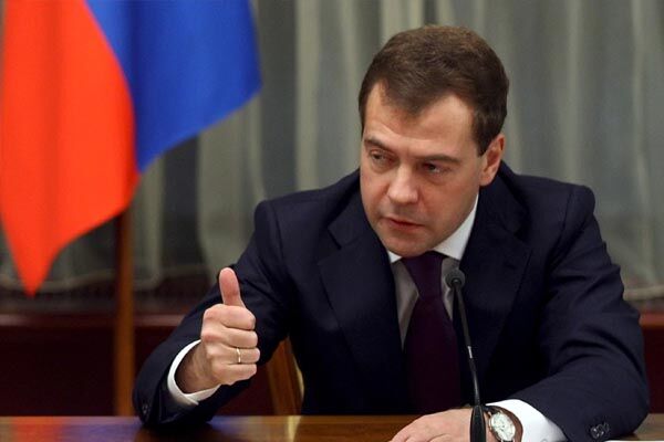 Медведев: Украина перепродавала газ вдвое дороже