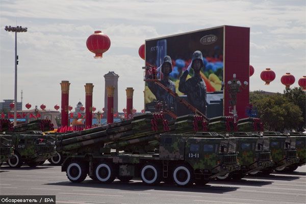 Китай показал военную мощь на праздничном параде (ФОТО)