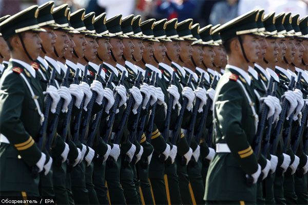 Китай показав військову міць на святковому параді (ФОТО)