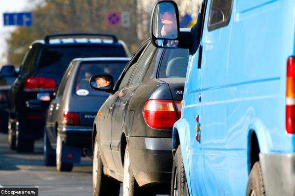 На Чернігівщині зіткнулися 20 автомобілів, 4 травмованих