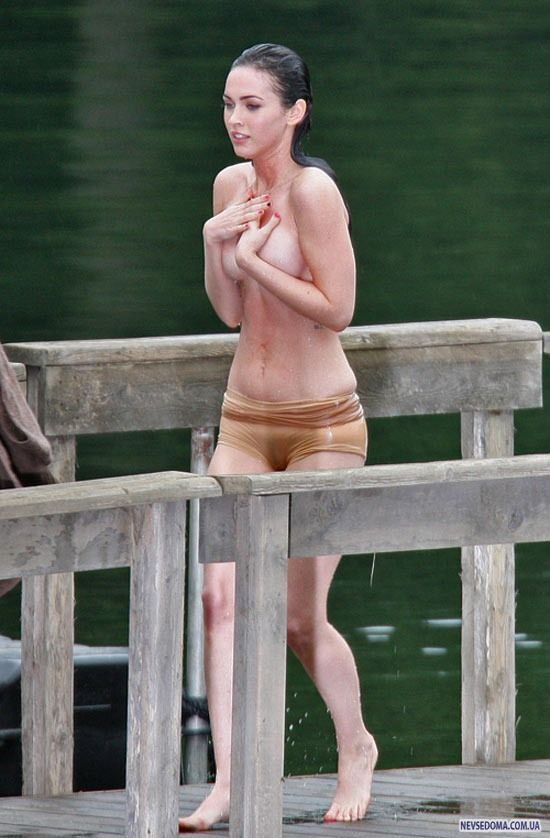 Меган Фокс оголила грудь в фильме «Тело Дженнифер»