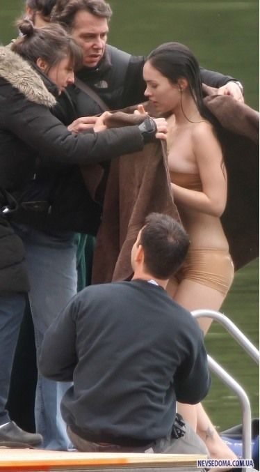 Меган Фокс оголила грудь в фильме «Тело Дженнифер»