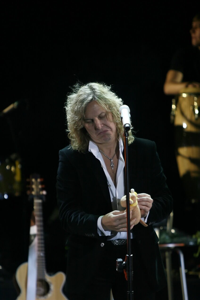 Группа "Белый орел" устроила скандал из-за песни