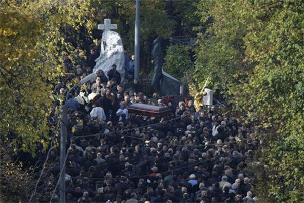 Япончика хоронили под охраной ОМОНа (ФОТО, ВИДЕО)