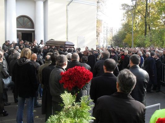 Япончика хоронили под охраной ОМОНа (ФОТО, ВИДЕО)