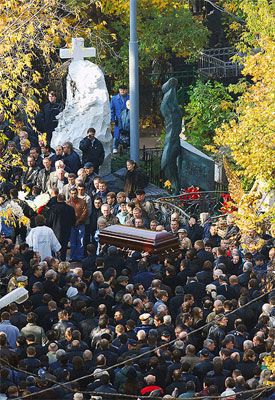 Япончика ховали під охороною ОМОНу (ФОТО, ВІДЕО)