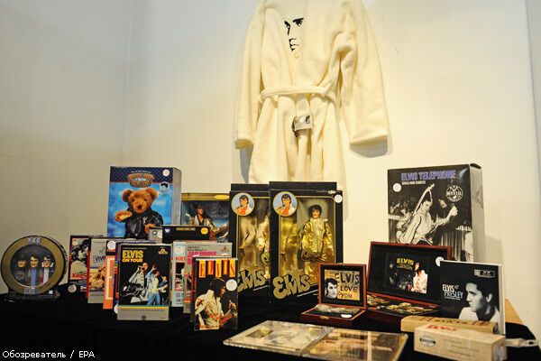 Рубашку Элвиса Пресли продали за $52 тыс.