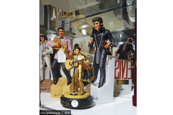 Рубашку Элвиса Пресли продали за $52 тыс.