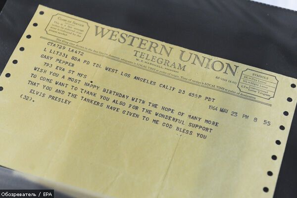 Рубашку Элвиса Пресли продали за $52 тыс.