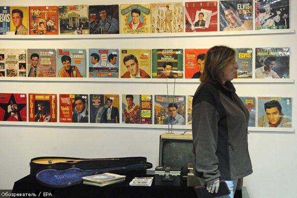 Рубашку Элвиса Пресли продали за $52 тыс.