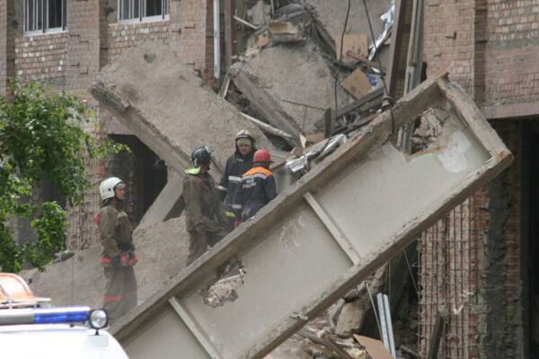 У Празі завалилася будівля: під завалами можуть бути українці 