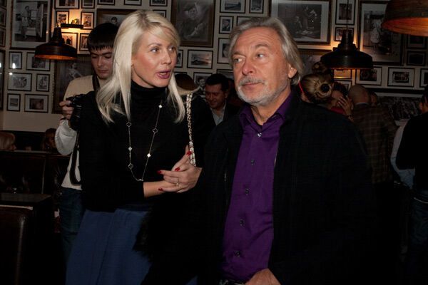 В Киеве показали коллекцию из сырого мяса