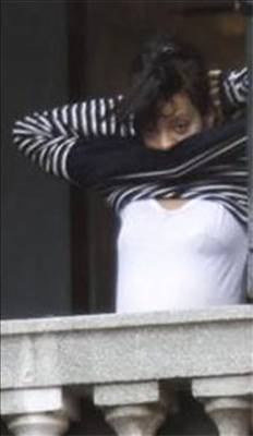 Лили Аллен топлесс и грязные игры с ее любовником