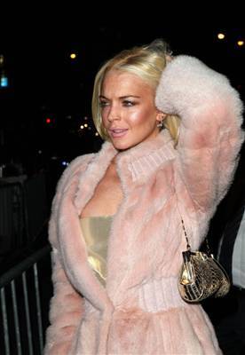 Размазанная и "вмазаная" Линдсей Лохан